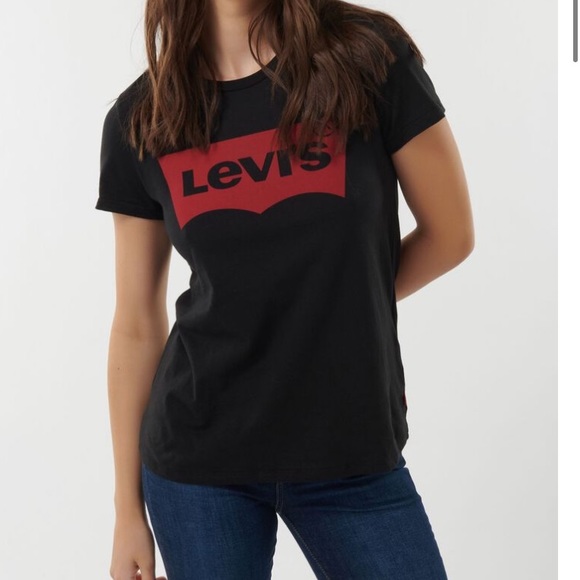 Levi’s tee shirt - small - Picture 1 of 4